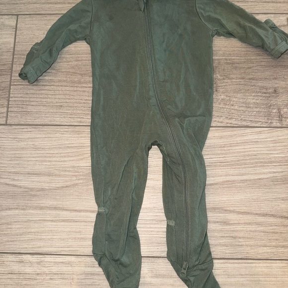 Hunter Green Bamboo Baby Sleeper - Picture 1 of 5